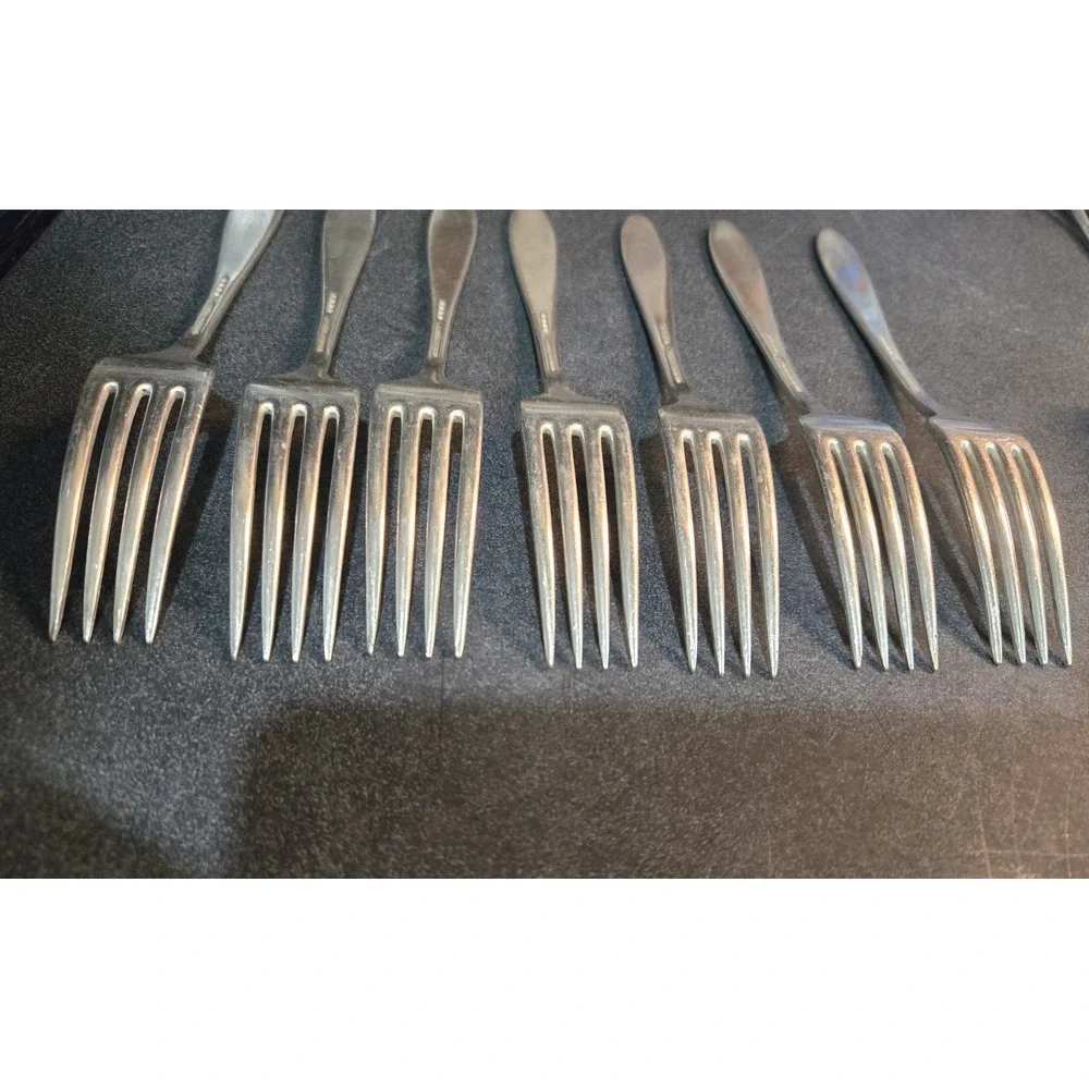 7 pc Oneida Reverie Dinner Forks Silverplate Nobility Plate Silverware Flatware